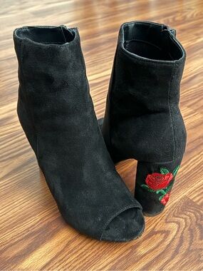 Wild Diva Black Suede Peep-Toe Ankle Booties with Red Rose Embroidery